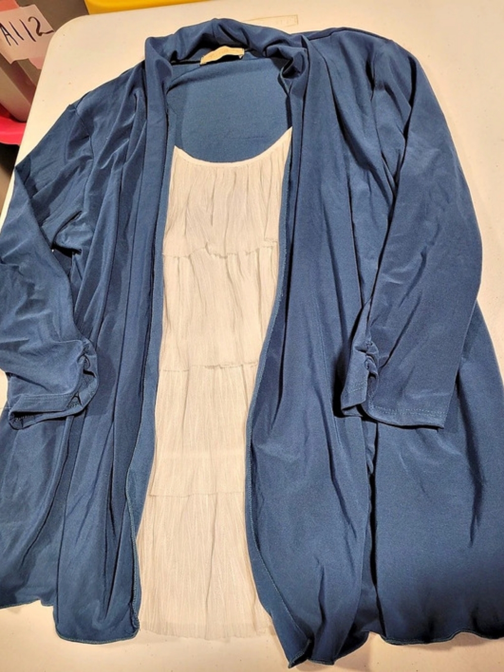 Front Of Closet Blue And White Long Sleeve Open Front Size XL Like New